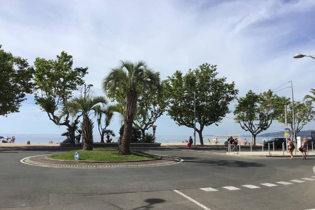 Ferienwohnung Des Vacances De Reve Fréjus Exterior foto